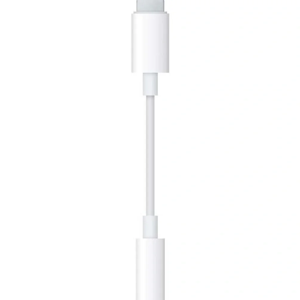Apple Lightning to 3.5 mm Headphone Jack Adapter